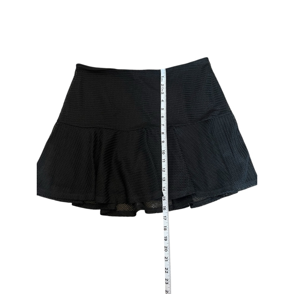 GUESS Knit Black Mid Rise Back Zip Flowy Skirt 10 - Picture 8 of 10